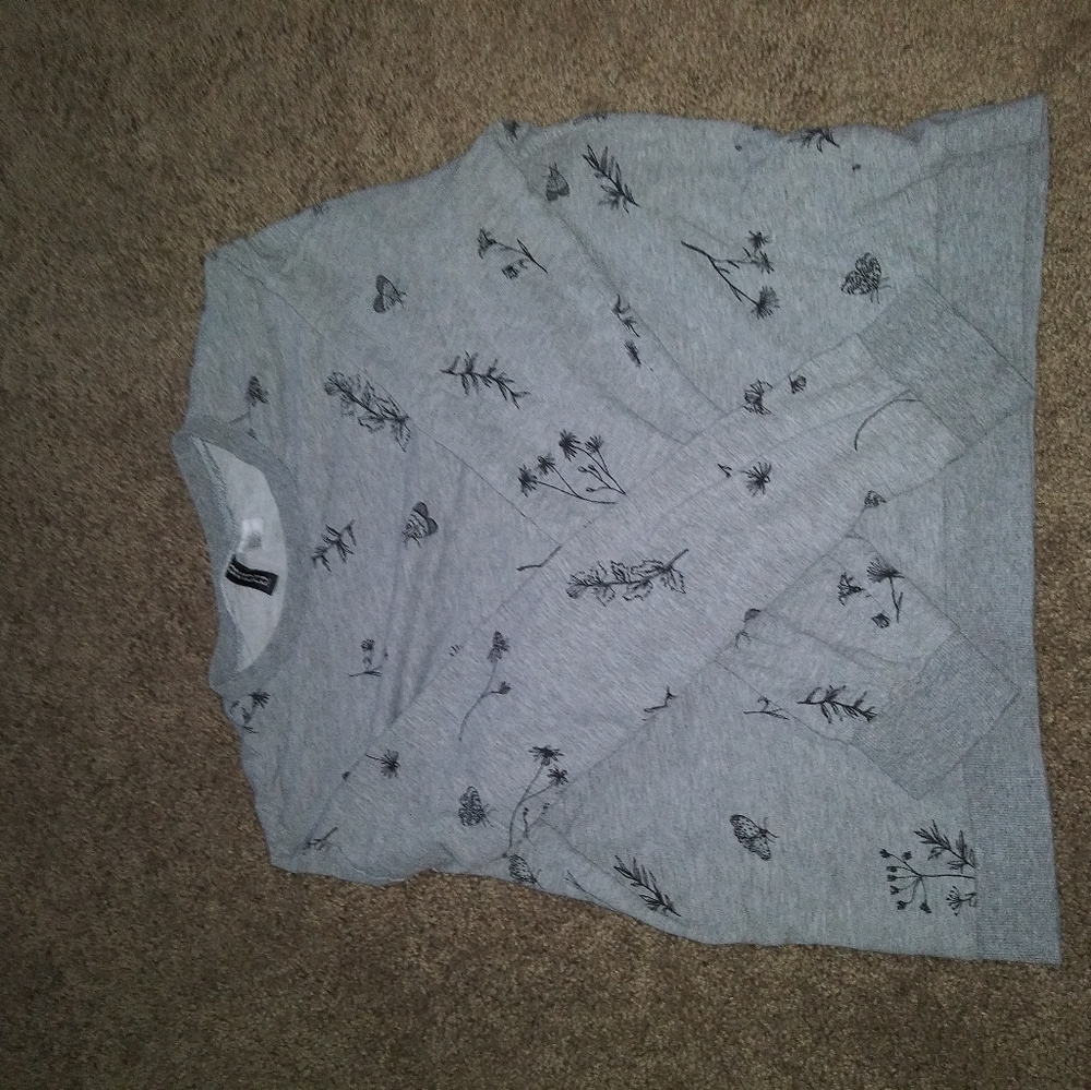 Gray and black greenery print long sleeve